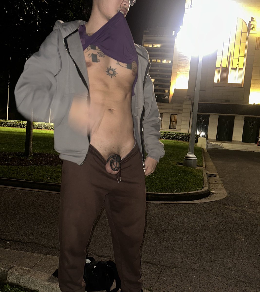 Gardevoyeur tweet media