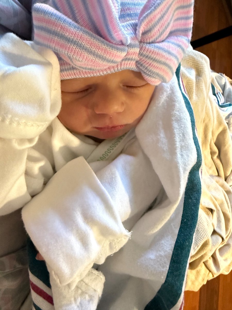 Sorry no stream lately, baby keeping us busy! happy and healthy!

Until then I’ll keep engagement farming addon tweets