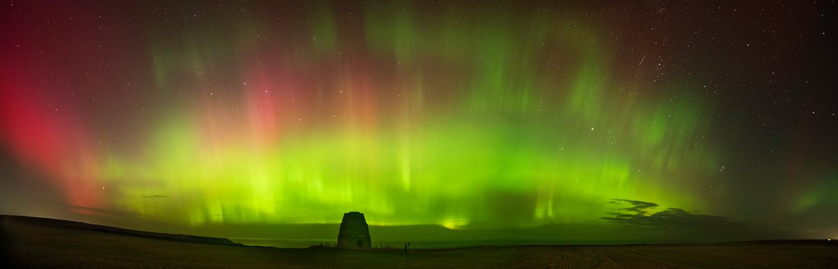 Northern Lights over the 16th century built Findlater Doocot near Cullen in Moray (Banffshire) , Scotland. 18th Oct 2025.

<a href="/TamithaSkov/">Dr. Tamitha Skov</a>  <a href="/DailyMail/">Daily Mail</a>  <a href="/itvweather/">ITV Weather</a> @stvweather <a href="/bbcweather/">BBC Weather</a> <a href="/DailyMailUK/">Mail+</a>