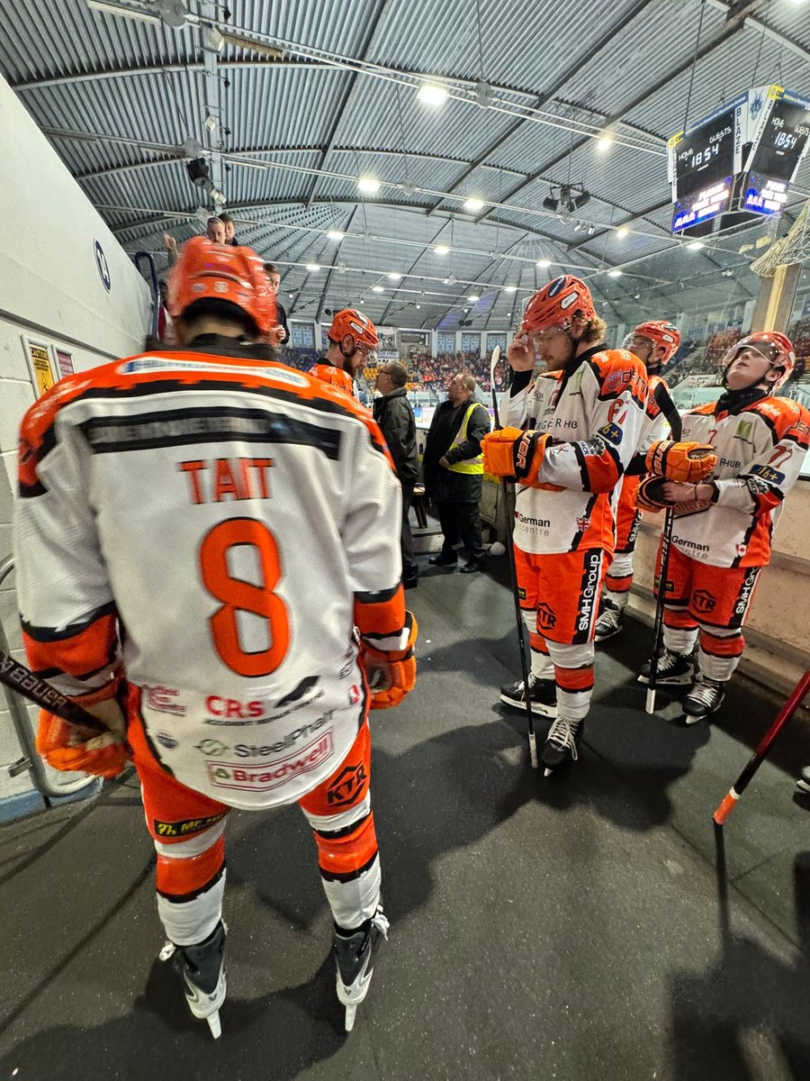 steelershockey's tweet photo. WHAT A WIN LAST NIGHT SHEFFIELD 🧡🏒

Win a Game-Worn White Away Shirt and choose the players jersey and meet them on the bench today 

Get your tickets here : https://t.co/70fowWjrn2

#SteelersHockey https://t.co/80MBjLHUUk