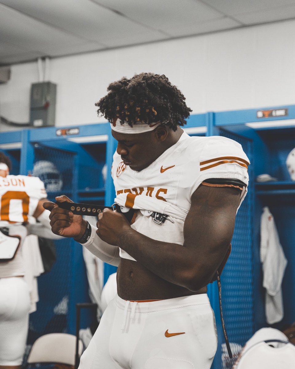 TexasFootball's tweet photo. So fresh, so clean 😮‍💨 https://t.co/GydvN2fNwE