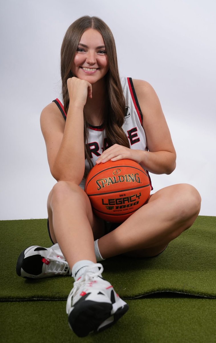 Wishing a very happy birthday to our senior <a href="/mollylong44/">mollylong44</a> 🎉🥳

We are so thankful for infectious joy and great sense of humor! Molly has been a part of some amazing teams including being a 2024 NCCAA National Champ! 

Happy Birthday #14! 🎉🎉🎂🥳