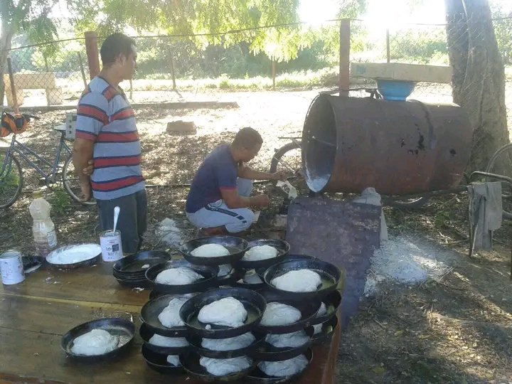 Yolexy8's tweet image. En #Manatí se desarrolla feria agro comercial, espacio de esparcimiento y bienestar para nuestro pueblo. #PoderPopular, #AsambleaManatí, #Cuba, #RevoluciónCubana, @LorenzoOsbel , @YelenysLasTunas .