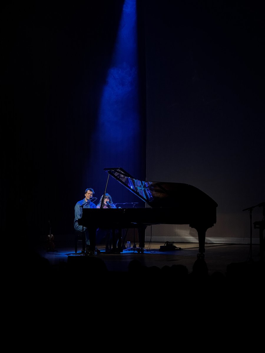 carly🦋🩵 tweet media