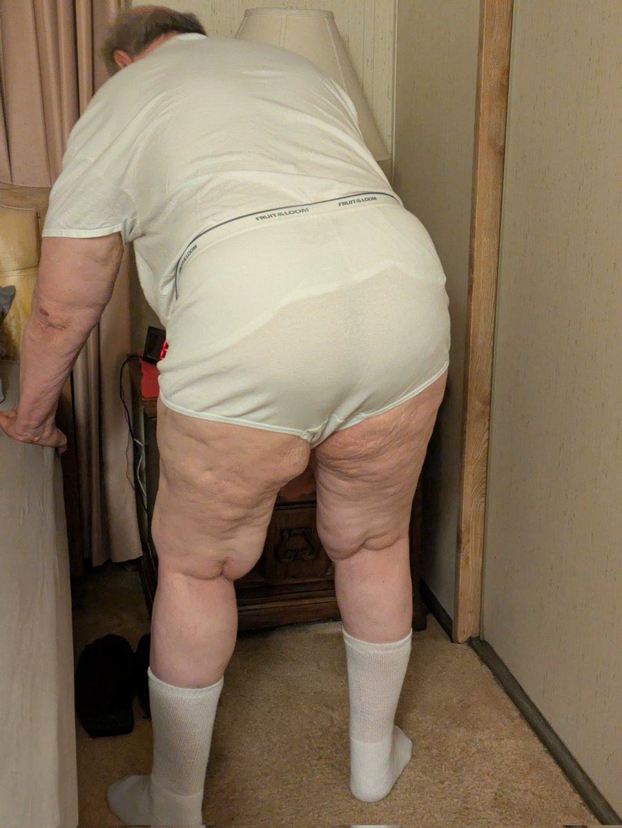 Senior getting ready to be fucked