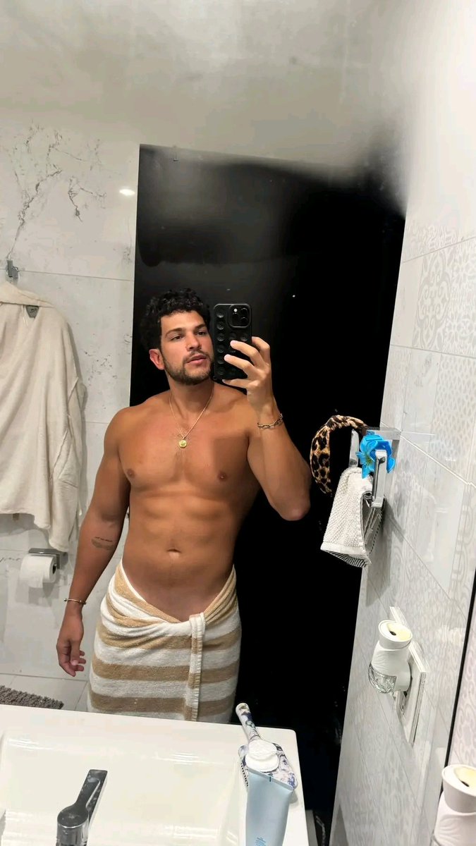 simplementelome's tweet photo. 😍🥵 https://t.co/Hn3SJOlpkP