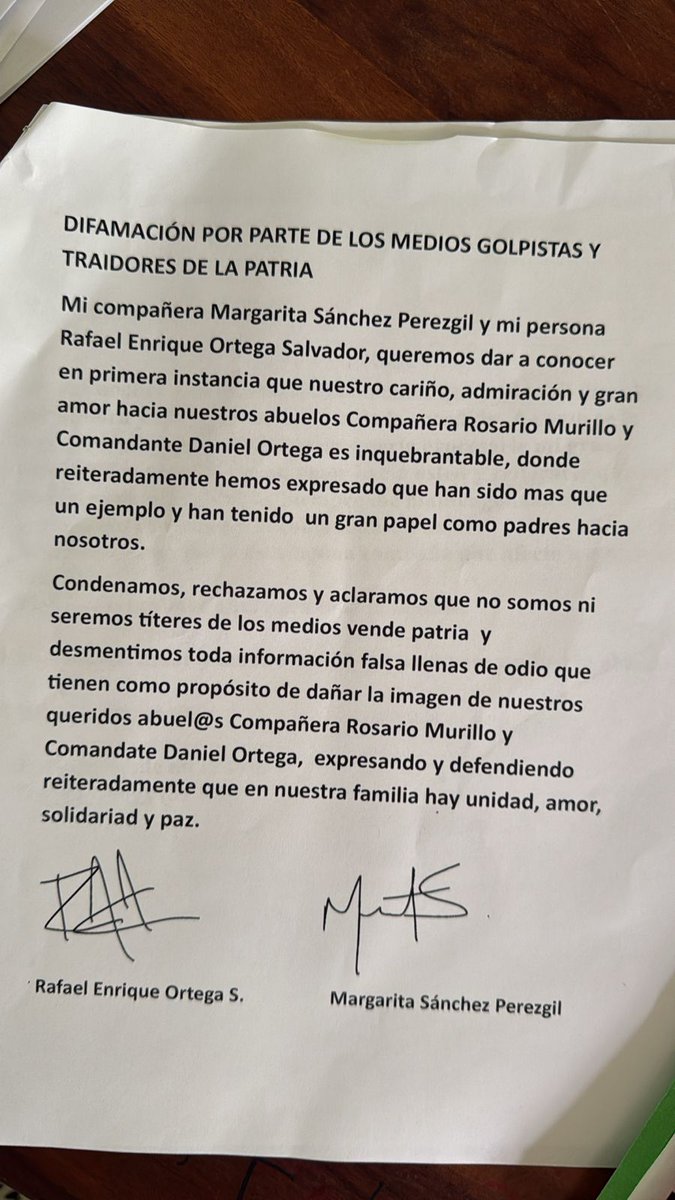 #Nicaragua 
👉🏼 Niet@s de nuestros Copresidentes, Comandante Daniel Ortega y Compañera Rosario Murillo
📌 Condenan y rechazan la campaña sucia de medios golpistas y cierran fila con sus queridos abuel@s. 
#OctubreVictorioso