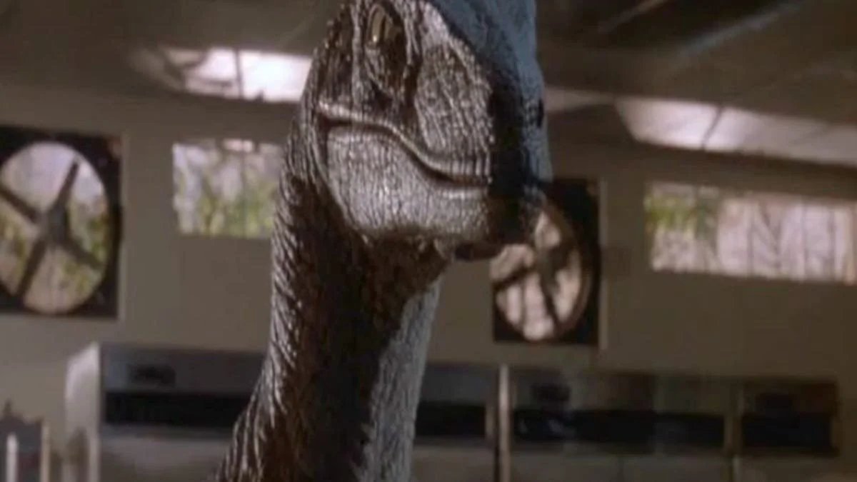 TheUnfunnyAnzu's tweet image. &quot;Dominion&apos;s animatronics were terrible because I could tell they were animatronics on my first watch, unlike the first Jurassic Park&quot;

Have you considered that might be because you watched Jurassic Park for the first time as a CHILD