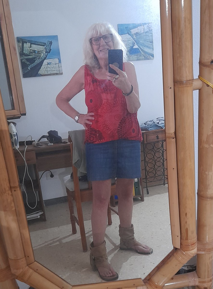 KratzmannBirgit's tweet image. Kommt alle gut in den erholsamen Sonntag 🙋‍♀️💙💙❤️❤️
Lovely greetings from Gran Canaria ☀️🌴
#weekend #sunday #MuchLoved #KTBFFH 
@all