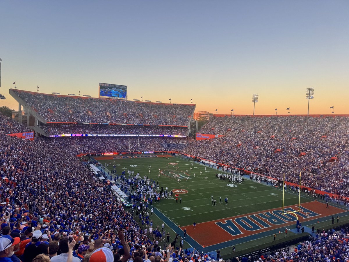 Crowd for a fired man. Best fanbase in America 🐊