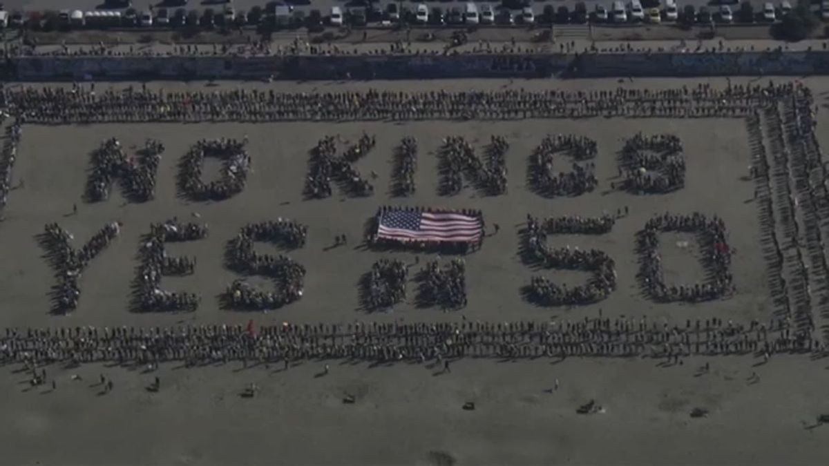 ABC7 News (@abc7newsbayarea) on Twitter photo "No Kings. Yes on 50." A massive group of protesters form a human banner at San Francisco's Ocean Beach Saturday morning as part of nationwide No Kings protests against the Trump administration.
Get live updates on #NoKings protests across the Bay Area here: "No Kings. Yes on 50." A massive group of protesters form a human banner at San Francisco's Ocean Beach Saturday morning as part of nationwide No Kings protests against the Trump administration.
Get live updates on #NoKings protests across the Bay Area here: