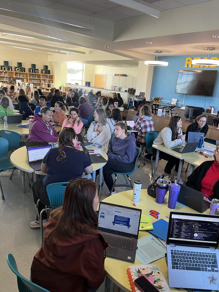 WWESPrincipal1's tweet image. So proud of the WWES staff on showing up to DWPL day with a serious mindset to learn a bit more. The facilitators were strong, staff engaged & outcomes achieved💙🐾🤍 @Director_DSLI @CiantiW @miriampeska
#WildcatsForTheWin