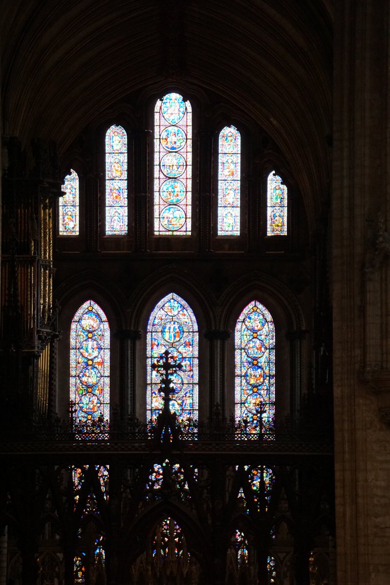 Jim73131158's tweet image. A serene scene from Ely Cathedral. 

#stainedglasssunday #ely #england