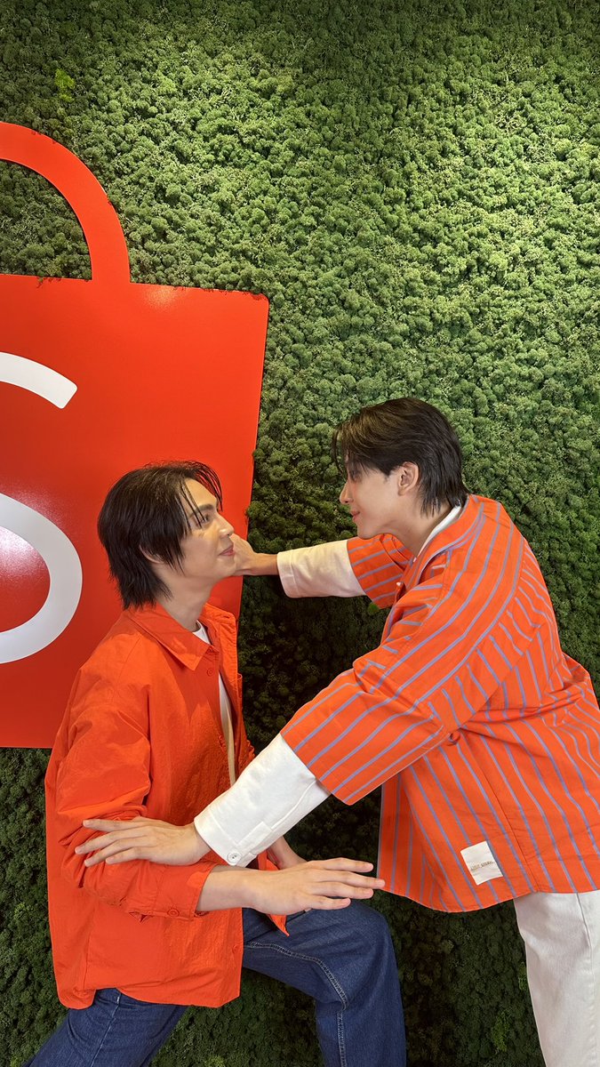 Como que eu consigo explicar que eu sou extremamente apaixonado pelo amor deles 

FK x ShopeeFoodLive
#ShopeeFoodxFirstKhaotung #เฟิร์สข้าวตัง #FirstKhaotung