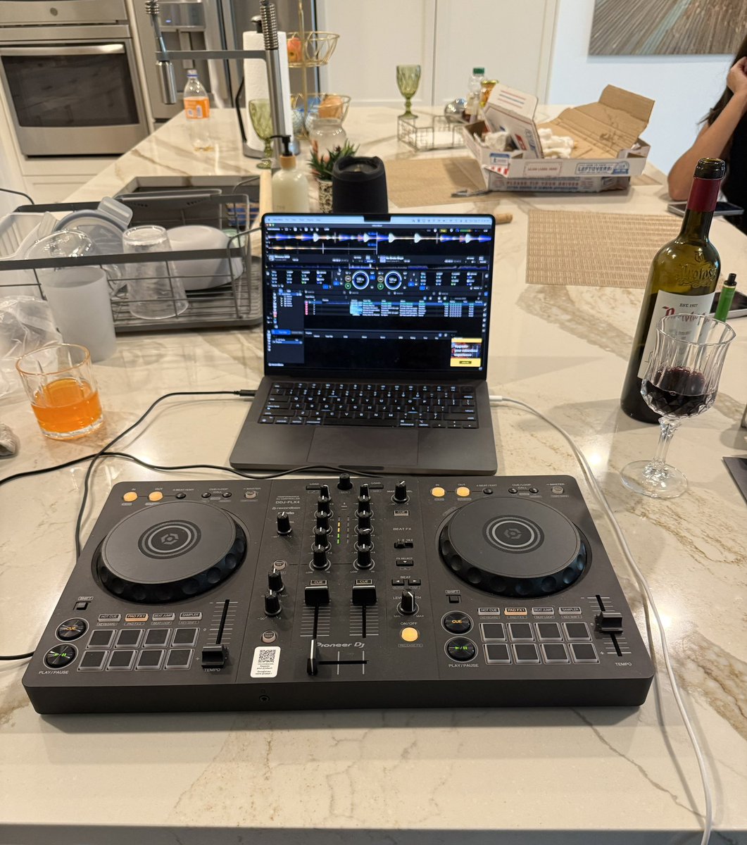 DirtyDan tweet media