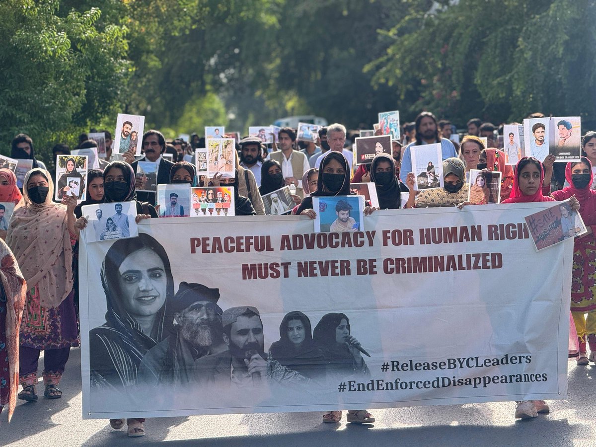 sahir_Balochh_'s tweet image. To keep the truth alive, we must continue to speak about the unjust detention of #BYC leaders and the struggle they represent. Silence only strengthens oppression. 

#ReleaseBYCLeaders
#StopBalochGenocide 
#EndEnforcedDisappearances