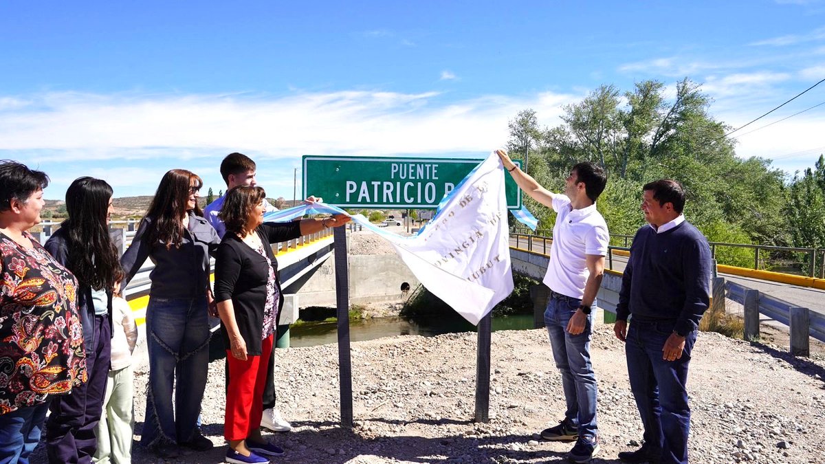 EL NUEVO PUENTE DE 28 DE JULIO, TERMINADO DESPUÉS DE MÁS DE 10 AÑOS DE ABANDONO

Junto al gobernador <a href="/NachoTorresCH/">Nacho Torres</a> y al intendente <a href="/JonesLuka_/">Luka E. Jones</a> participamos de la inauguración del nuevo puente de 28 de Julio, una obra que estuvo paralizada durante más de 10 años y que en pocos