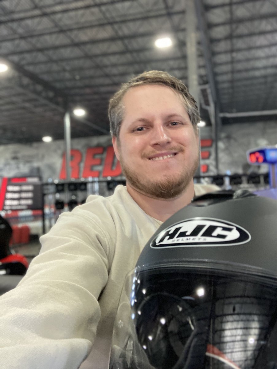 retro_rusty's tweet image. Practiced on the Sim this morning — iRacing.

Decided it had been long enough since I last hit the track.

They’ve added an arcade @RedlineRacingRR !

I’ve got my own safety equipment that I’m ready to wear. 😎