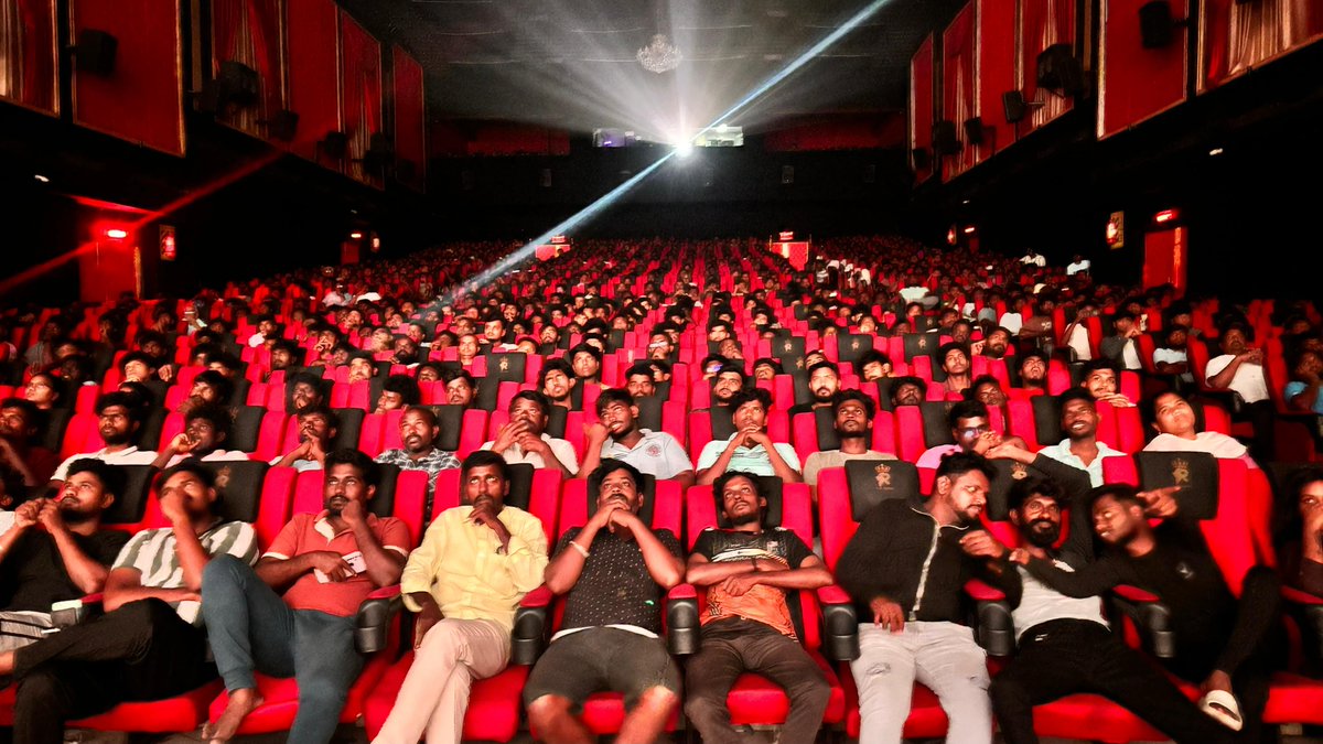 RamCinemas's tweet photo. Houseful Night Show for #BisonInRamCinemas 💥💥
@mari_selvaraj @ApplauseSocial @NeelamStudios_ https://t.co/kjWPMgNLtp