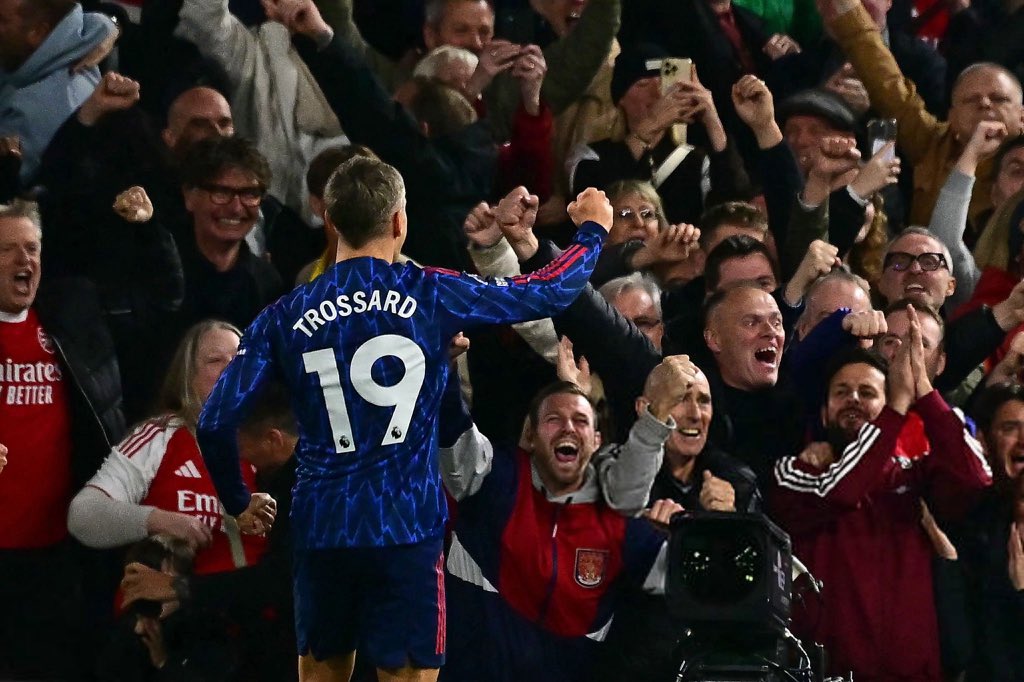 Arsenal fans let’s celebrate this win by following each other.

Drop your handles 🔴⚪️