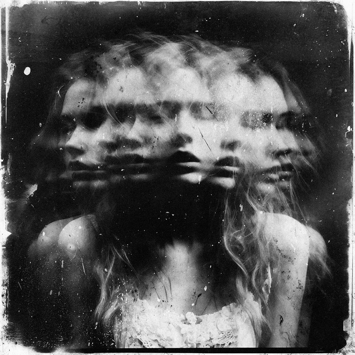 .

Shoo Mars Rae  (marinovitch)

.
