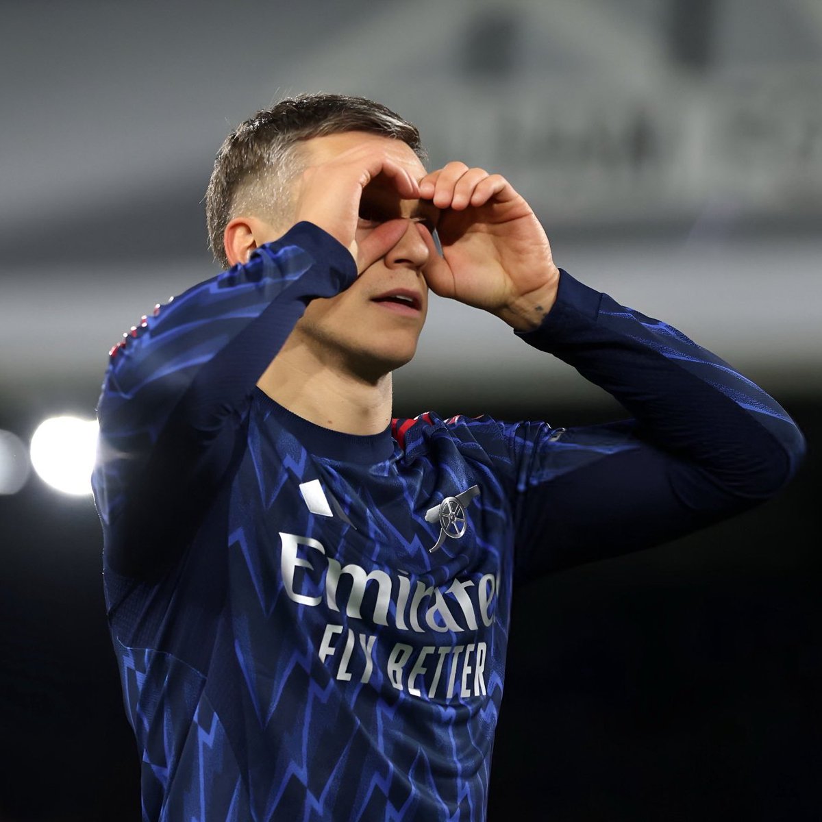 Arsenal Fans with less than 3000 followers, Reply with COYG❤️ let’s follow you.

Follow whoever likes your comment and follow back whoever follows you.