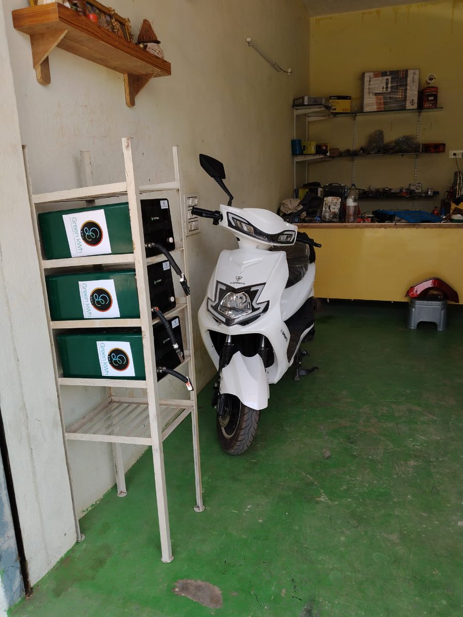 palakurthipavan's tweet photo. Connecting clean energy to communities, by communities.
At @GreenKWh, we’re building a network of portable clean energy batteries — directly used by swapping stations, stacked to power charging hubs, or as backup energy sources.
#CleanEnergy #DePIN #IotBatteries #Solaroffgrid https://t.co/RgqYHPNE0d