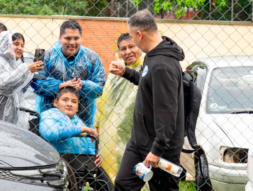 LaRazon_Bolivia's tweet image. La plantilla de @Bolivar_Oficial está en el estadio de Real Santa Cruz donde este sábado (15.00) jugará ante @BloomingOficial por la Liga &apos;Todos contra Todos&apos;
 📸 #Bolívar
#Liga #TodosContraTodos 
@MarcasLaRazon