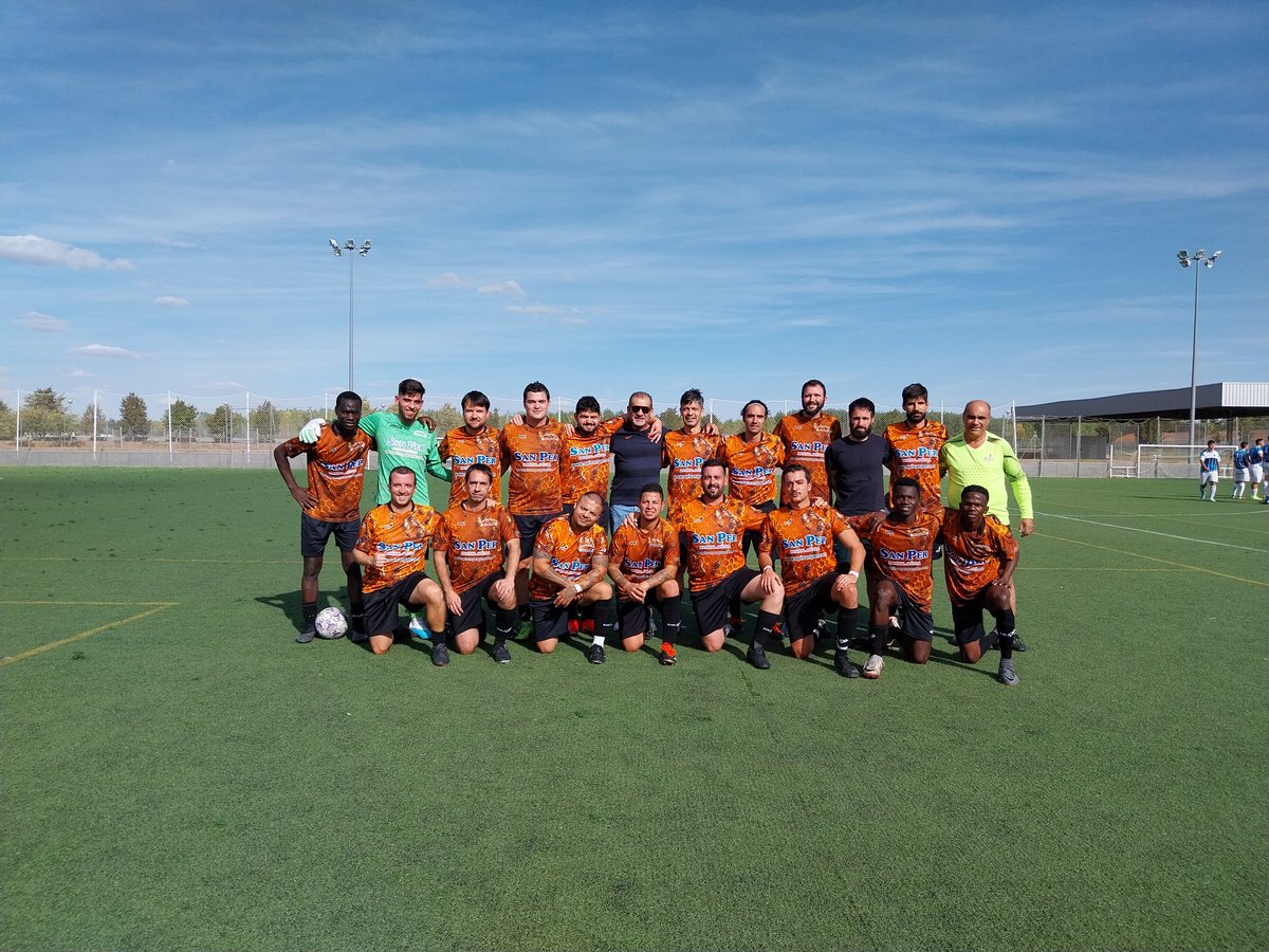 3 a 3 en un duelo muy trabajado ante el líder, con 90 minutos de intensidad, sacrificio e inteligencia. El equipo se comportó como eso, como un equipo. Nos adelantamos tres veces en el marcador, pero el conjunto visitante logró igualarnos. Madjid, Idrissa y Souley, goleadores