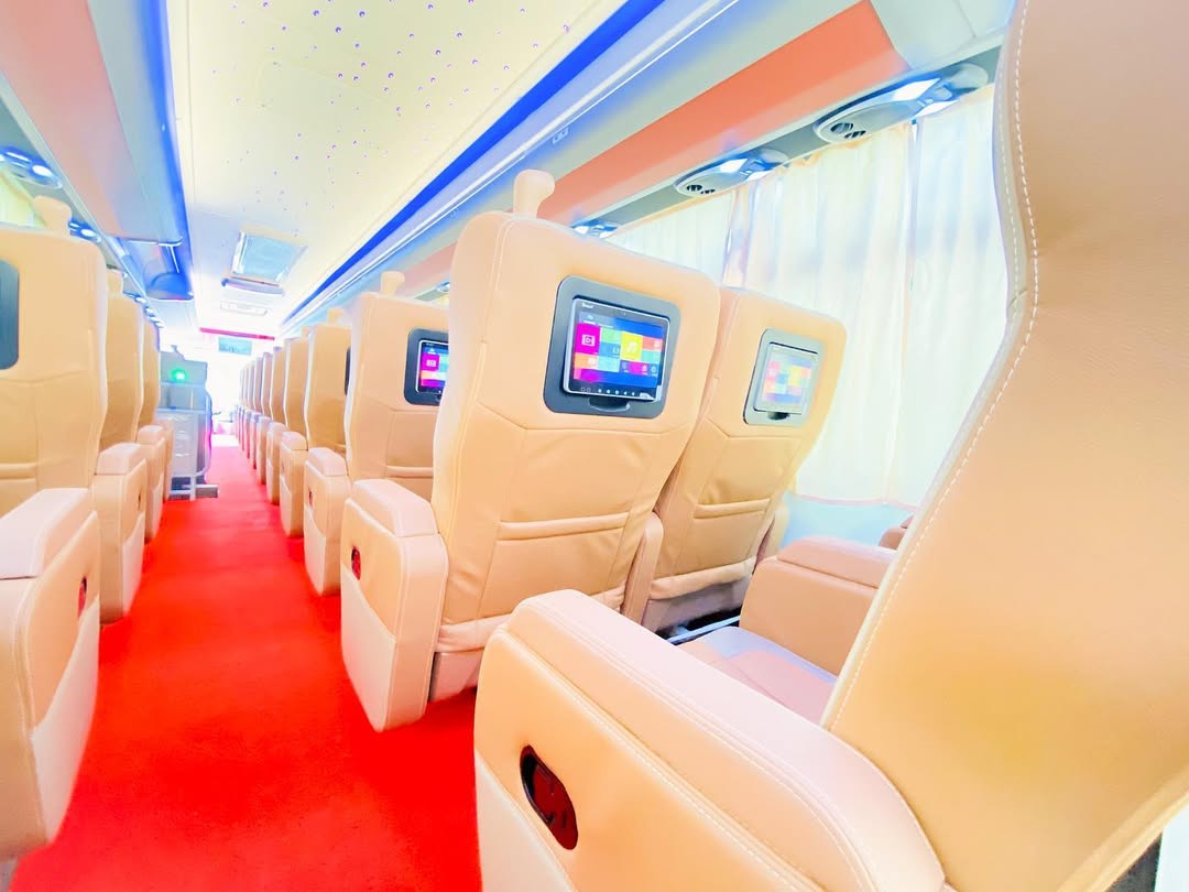 ⏳⏳
T 167 EGM. Sasa ni mali halali ya Japanese. Inakuja kwa jina la Japanese High Class.
<a href="/SouthernBuses/">Southern Highland Buses</a> 
<a href="/mnazi36/">Mnazi😤</a>