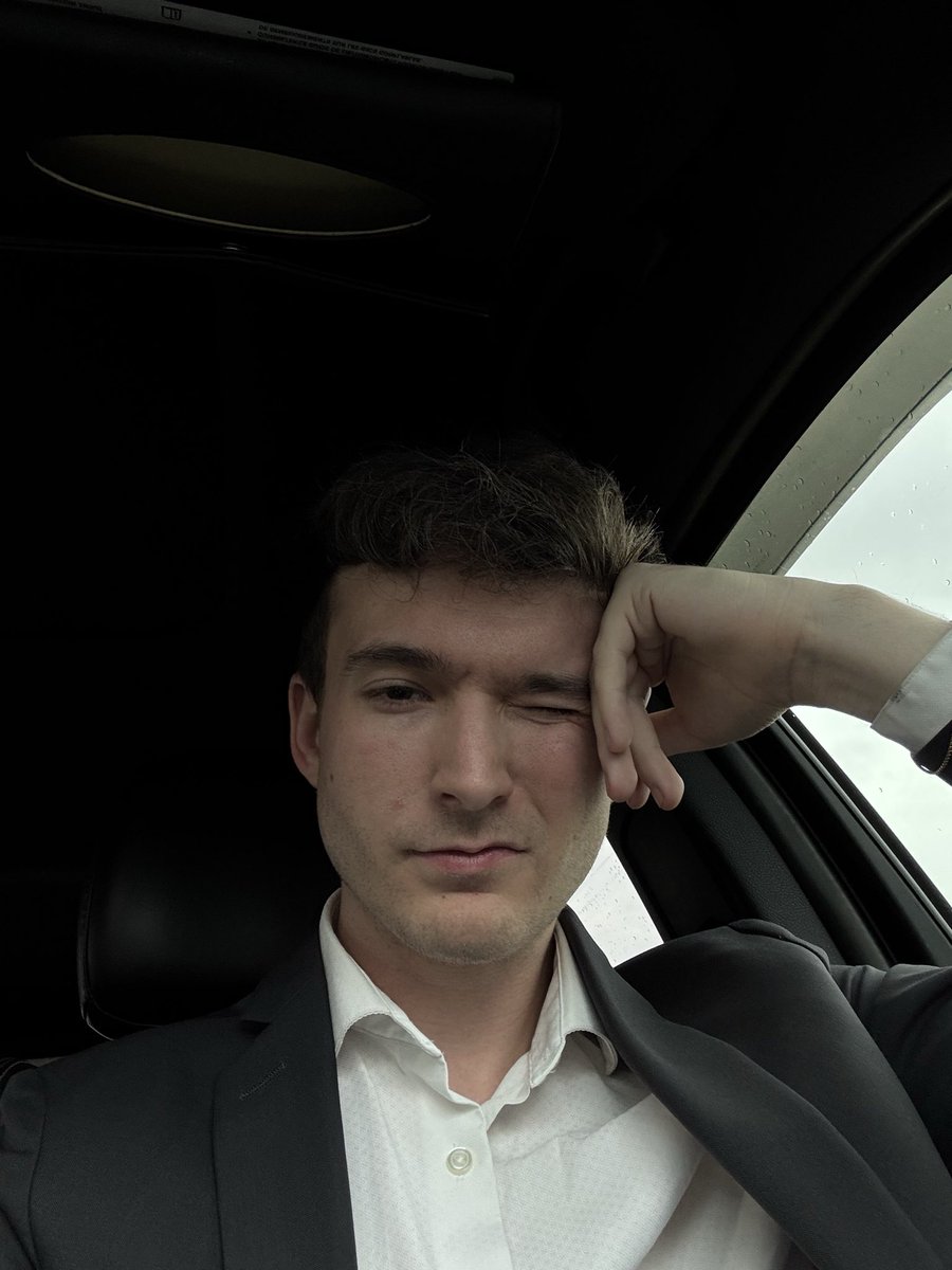 wokecol's tweet photo. Wedding season 💒 https://t.co/h8jgEbMTOO