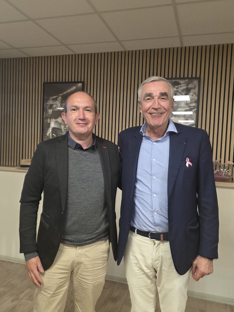 🏉✨️ Victoire à domicile ce soir du Castres Olympique contre le Stade Français (29-24) au stade Pierre-Fabre.
🙏 Merci au <a href="/CastresRugby/">Castres Olympique</a> pour l'accueil chaleureux et bravo à l'équipe pour cette victoire importante !
#COSFP #TeamCO #rugby #castres