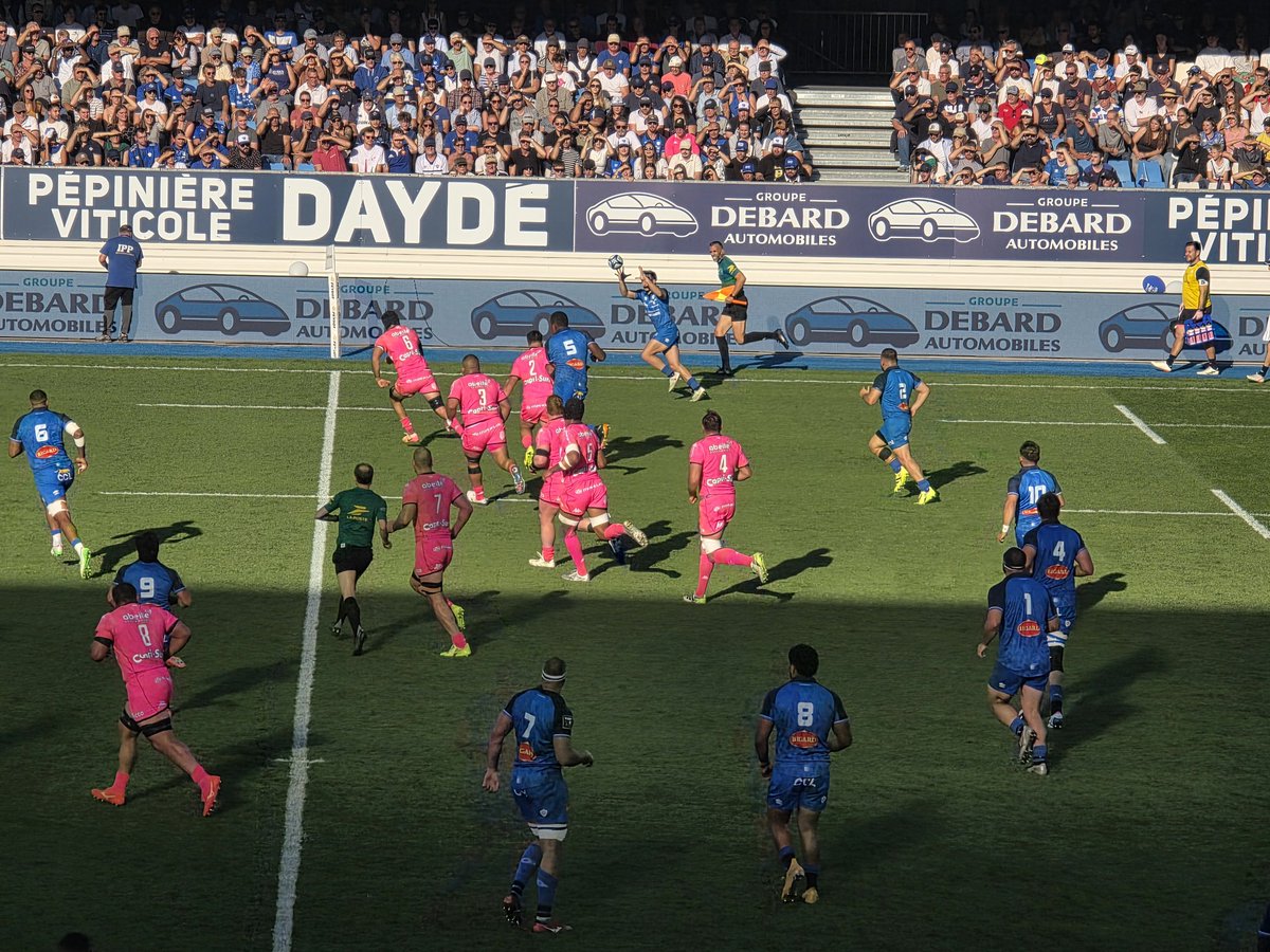 BenmiloudKarim's tweet photo. ๐โจ๏ธ Victoire ร domicile ce soir du Castres Olympique contre le Stade Franรงais (29-24) au stade Pierre-Fabre.
๐ Merci au @CastresRugby pour l'accueil chaleureux et bravo ร l'รฉquipe pour cette victoire importante !
#COSFP #TeamCO #rugby #castres https://t.co/3cqBf3RfX1