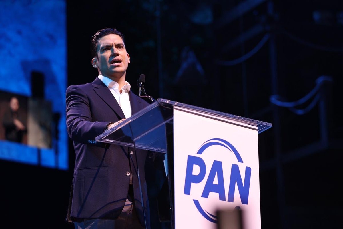Acción Nacional SLP (@panslp) on Twitter photo 💙 El relanzamiento de Acción Nacional es mucho más que un cambio: es un compromiso renovado con los valores que nos unen 🫂✨
Este relanzamiento es un nuevo comienzo para el #PAN, pero también para nuestro país. Unidos, defenderemos la patria, la familia y la libertad. 🇲🇽 💙 El relanzamiento de Acción Nacional es mucho más que un cambio: es un compromiso renovado con los valores que nos unen 🫂✨
Este relanzamiento es un nuevo comienzo para el #PAN, pero también para nuestro país. Unidos, defenderemos la patria, la familia y la libertad. 🇲🇽