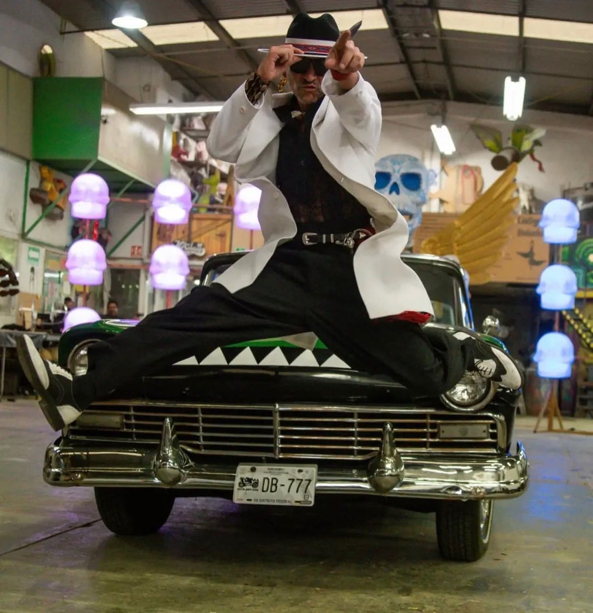 eliz cumpleaños a nuestro carnal!
<a href="/rocopachukote/">Roco Pachukote</a> 

Una vuelta más al sol ☀️ y las que faltan.
Que siga el paz y baile.

Foto @alejandrozeller