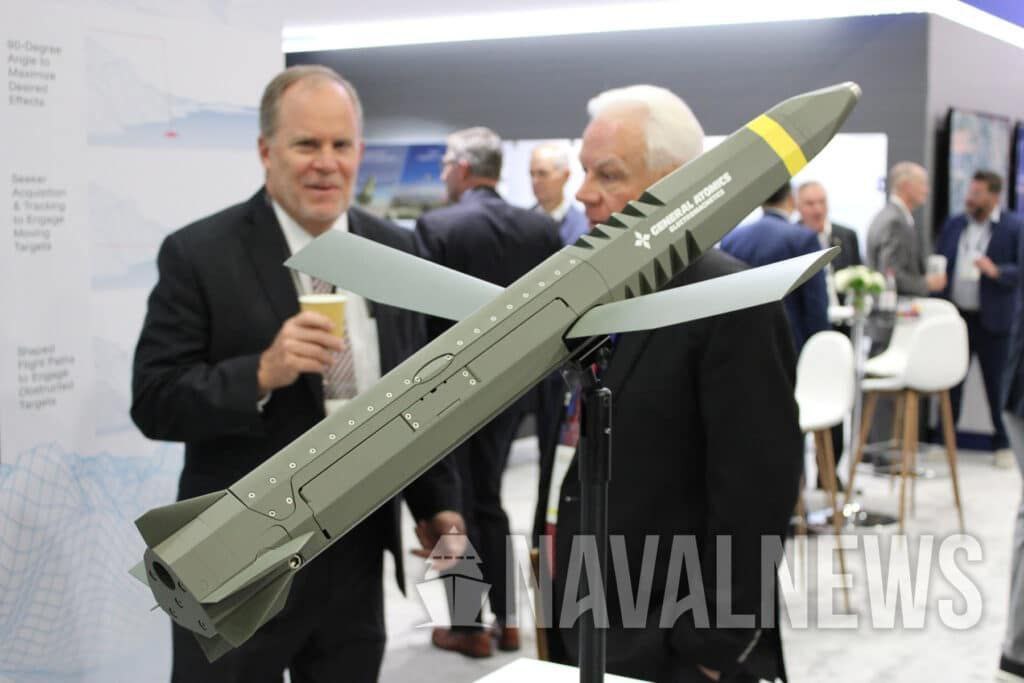 visionergeo's tweet image. 🇺🇲🚀The American company General Atomics has successfully conducted the first tests of a new generation of artillery combat ammunition called the Long Range Maneuvering Projectile (LRMP).

🚀The LRMP is designed to enhance the capabilities of 155-millimeter artillery systems. It…