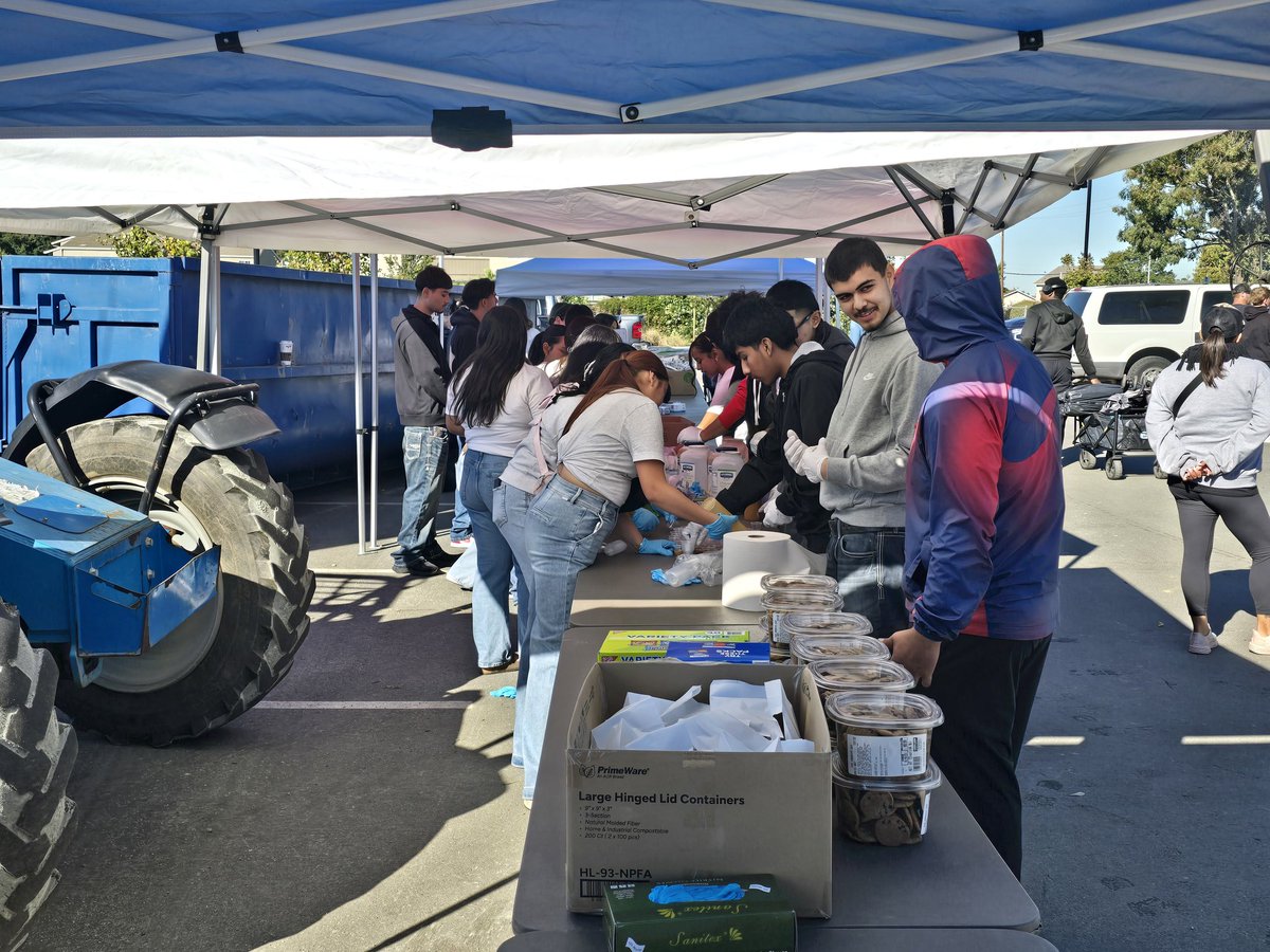 nshssports's tweet image. If you bought a BBQ plate, we&apos;ll have the first batch ready by 1pm