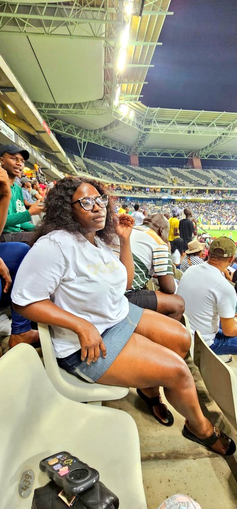 _MaNkomo's tweet photo. Thighs for supper https://t.co/4CgWxqxkR5