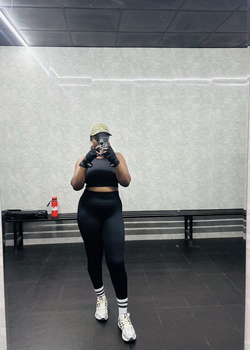 princess_Bened's tweet image. Took a break from pixels to get gym-fit 💪✨
