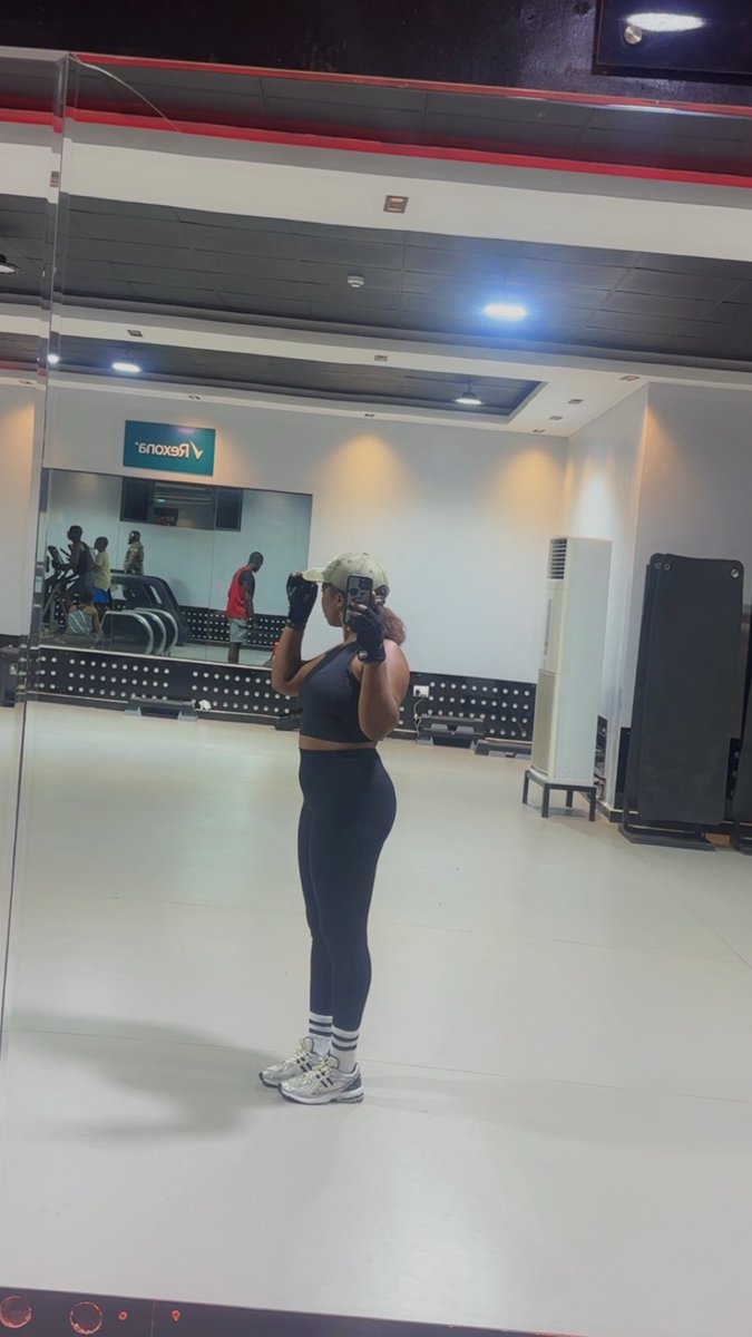 princess_Bened's tweet image. Took a break from pixels to get gym-fit 💪✨