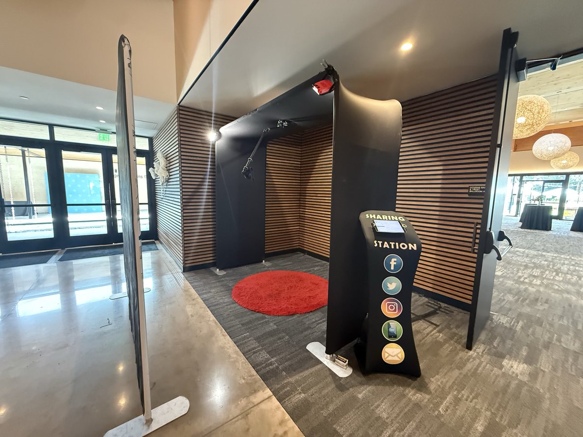 DJMINiC's tweet image. A little 360 fun at Bonnet Springs Park.  
#photoboothfun #360photobooth #bonnetspringspark #lakelandflorida #photobooth #photoboothrental 
#360photoboothrental