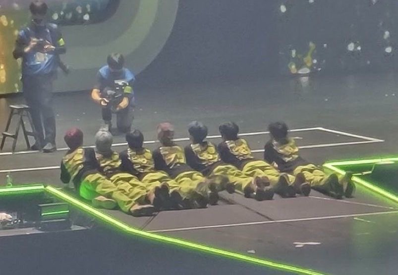 gomduu's tweet image. like never ever separate them😭😭