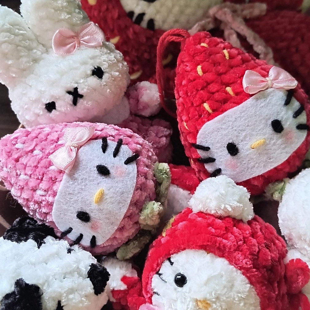 hibiscoscroche's tweet image. amgs pf comprem essas duas moranguinhos 😭😭 
⚠️RS40 cada!!! fiquei doida!!!!!! ⚠️🆘 por favooo