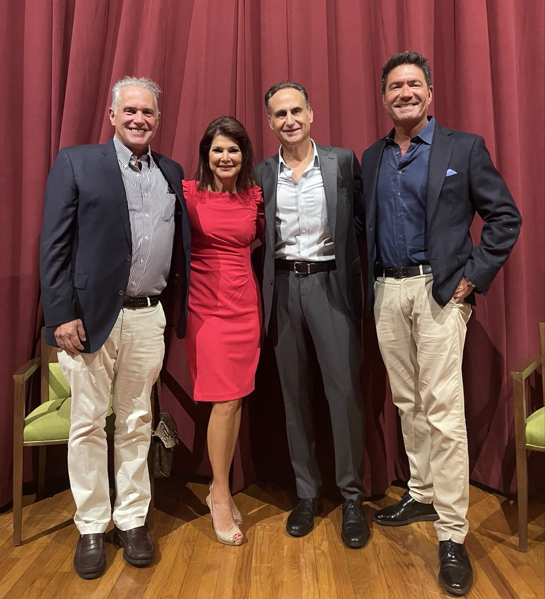 Hispanic Heritage with some special friends at <a href="/UMiamiSCC/">UMiami SCC</a> <a href="/MiamiHurricanes/">Miami Hurricanes</a> <a href="/AMoraTV/">Antonio Mora</a> <a href="/jdbalart/">José Díaz-Balart</a> <a href="/LOUISAGUIRRE/">Louis Aguirre</a>