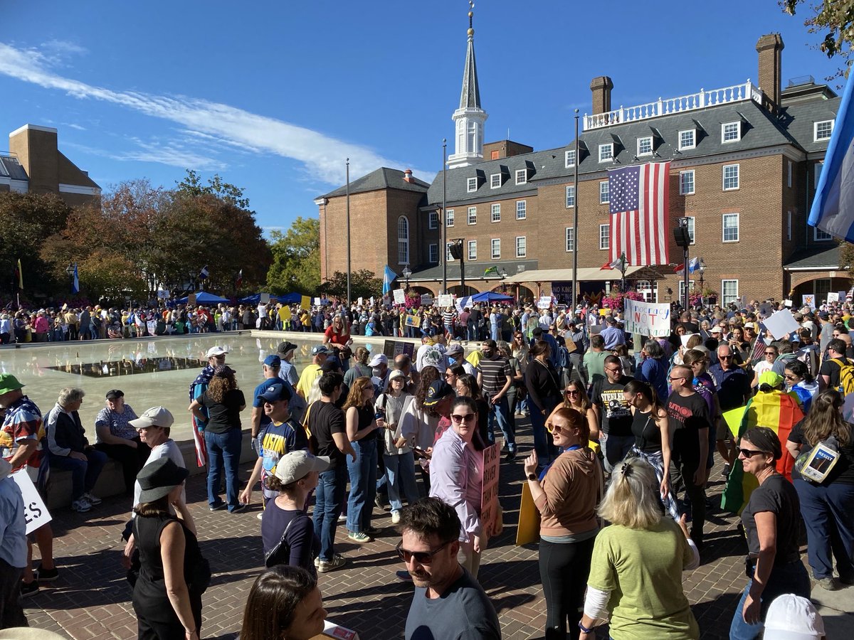 Quite a big crowd in Alexandria, Va. (pop. ~150K), for the “No Kings” rally. It has zero ideological content, alas, serving as an op for Democratic Party stump speeches. It’s also preaching to the choir. There hasn’t been a Republican on the city council for several decades.