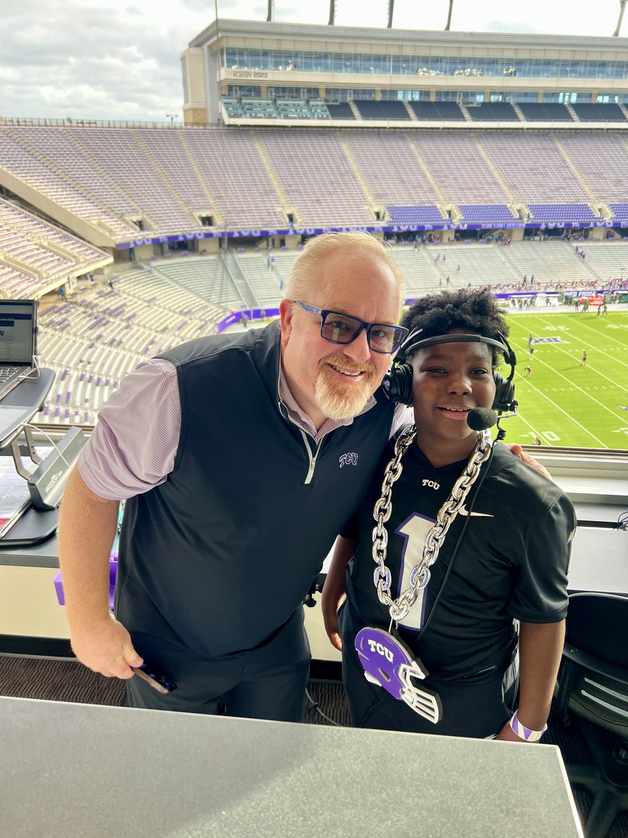 HopeFarmInc's tweet image. Amazing day for our Quiet Giant, Taylor and his mom watching TCU beat Baylor!  So far, TCU is undefeated when a Quiet Giant is in attendance!  Thank you @dmleasing and @tcuathletics!