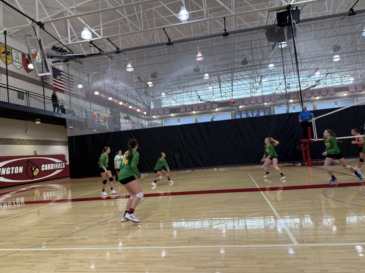 Pratt_LibertyAD's tweet photo. 8h grade girls took on Hoisington in the first round of bracket play an lost in two.  Great year girls, your a special group, there will be other days!!  Thanks Coach Bolen for your desire and love for kids!!!  GG!! https://t.co/bNvXNWfPcf