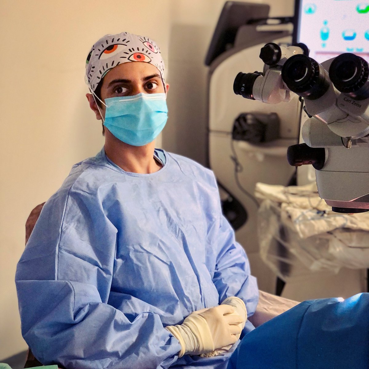 Zaid_Azhar's tweet photo. Driven by the adrenaline rush of the OR #Ophthalmology #eye #surgery #operationroom https://t.co/w030QTaCXe