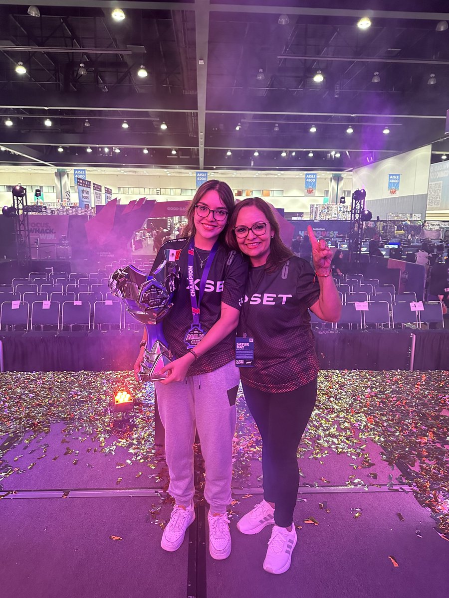 mom moxie tweet media