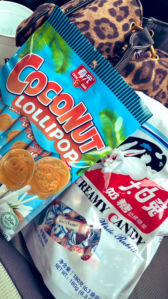 istanmeee's tweet image. i always find the coolest places:)))